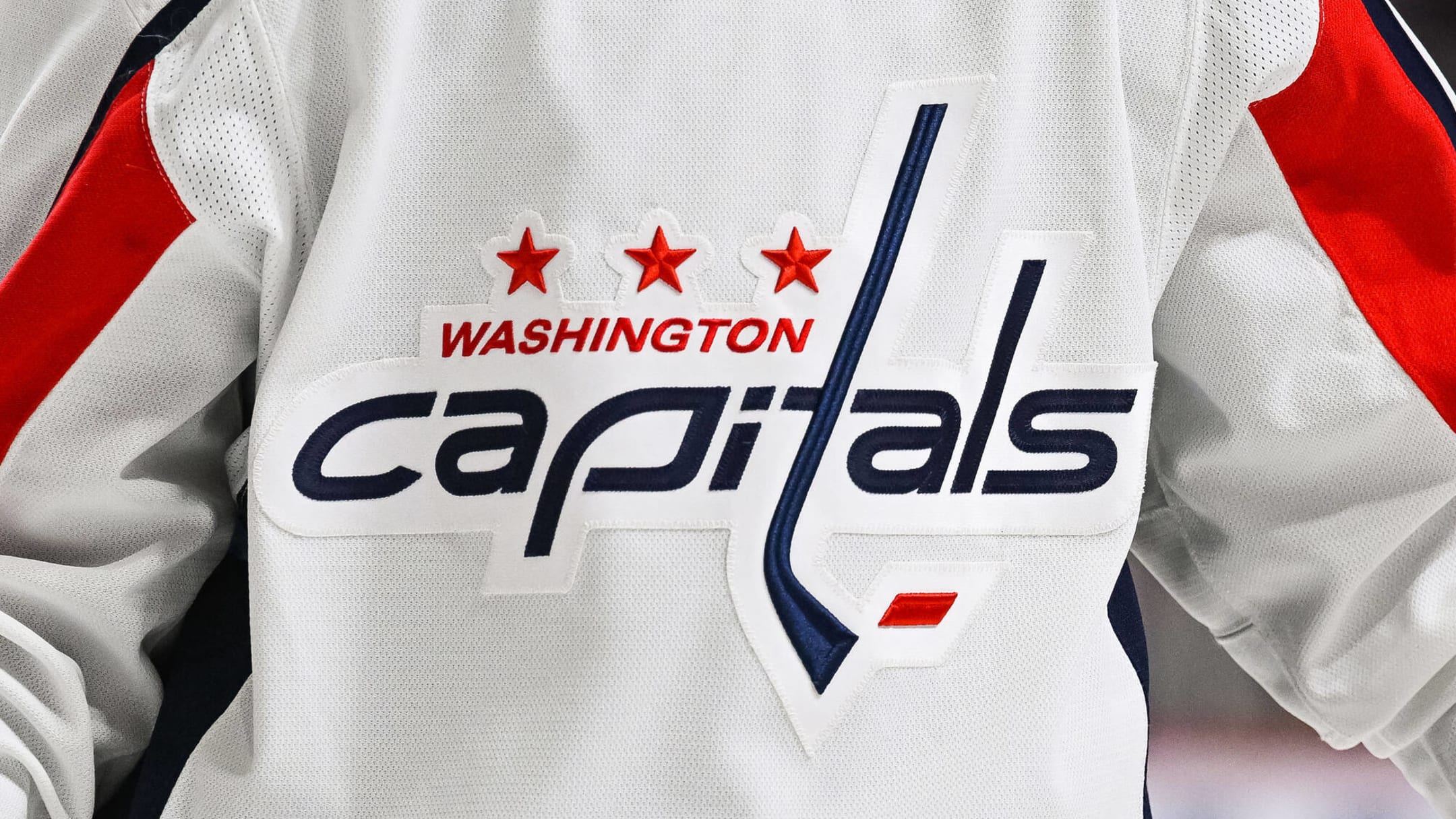 Capitals reebok jersey