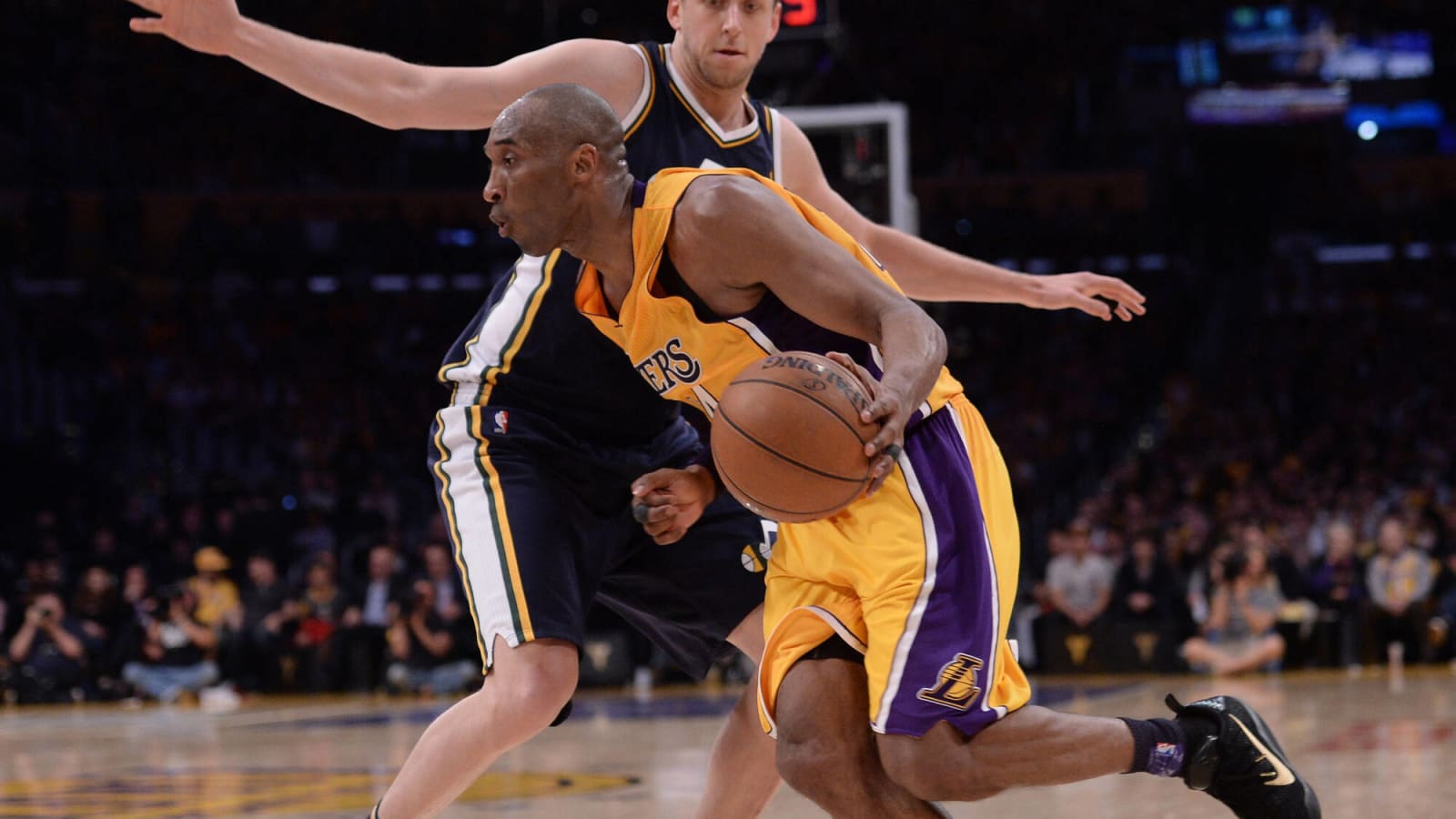 Three Years Ago, Kobe Bryant Made His Final Visit To Staples Center ...