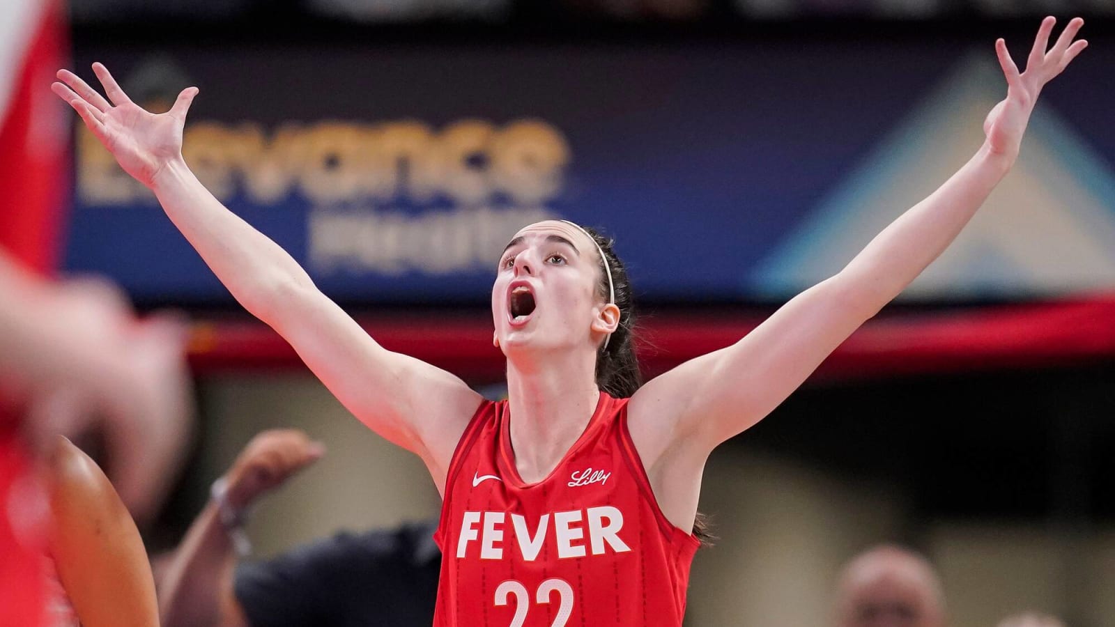 Indiana Fever Caitlin Clark Pushes Back On Online Comments | Yardbarker