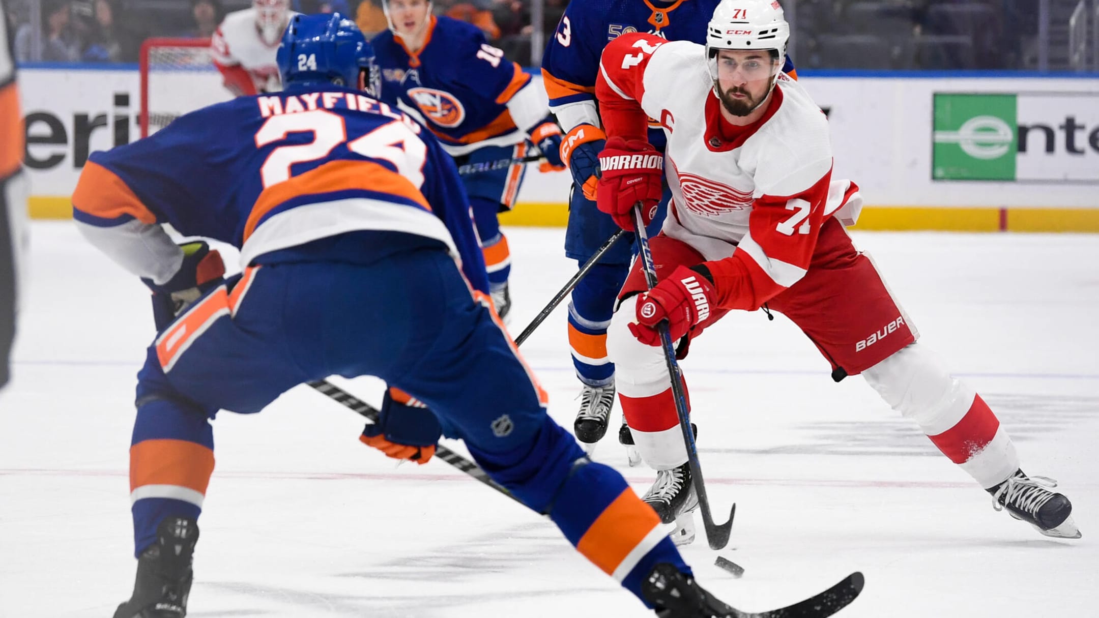 NHL Trade Deadline Rumors: Is Boston Going Big At Deadline? Leafs, Lightning  Looking For Depth, Kings Interest In Talbot? | Yardbarker