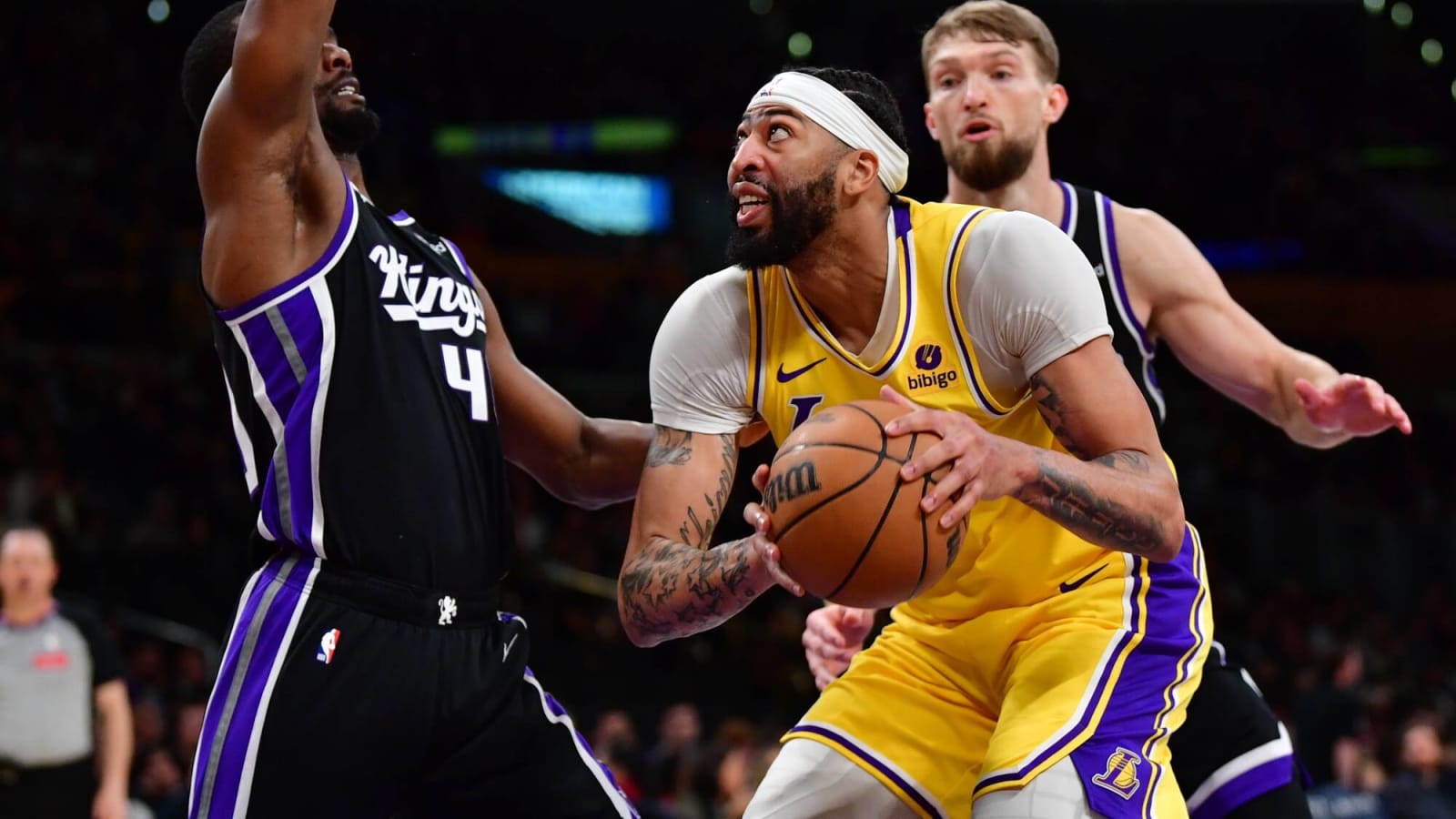 Lakers Provide Scary Injury Reports for Major Players | Yardbarker