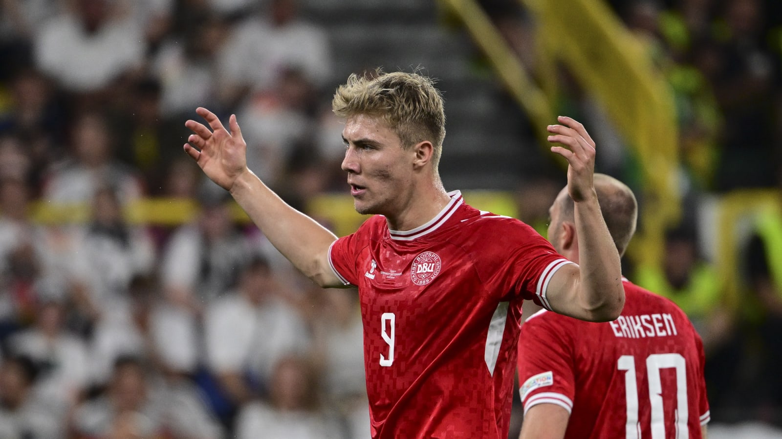 Hjlund Hojlund’s setback has now prompted a U-turn on one player’s expected ...