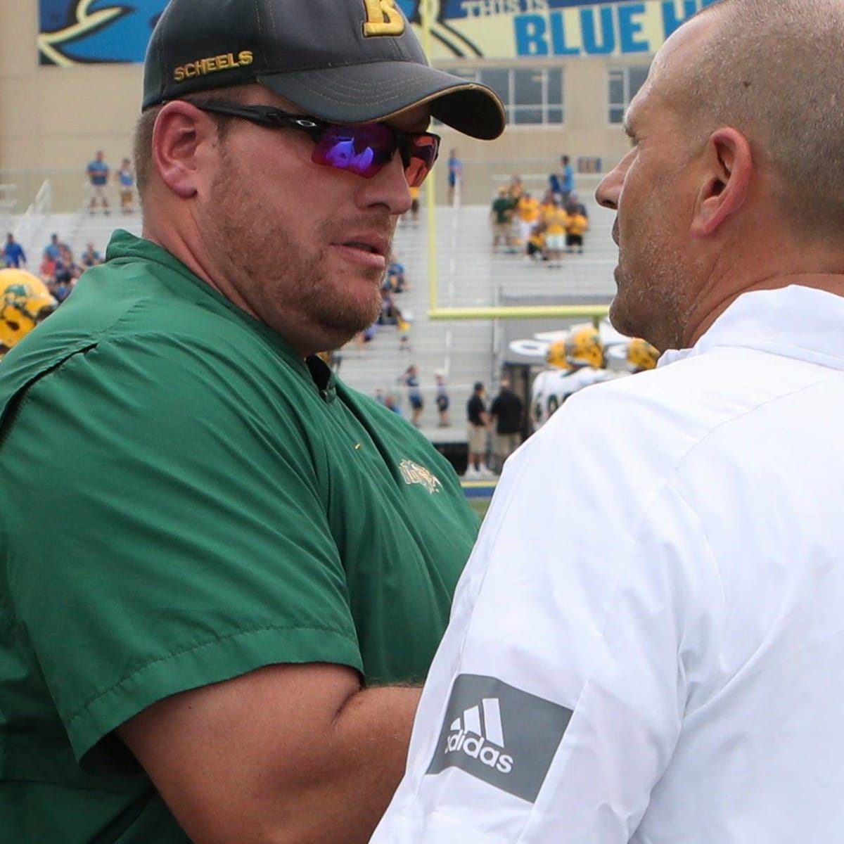 NDSU coach Matt Entz gets in staffer's face during playoff game | Yardbarker