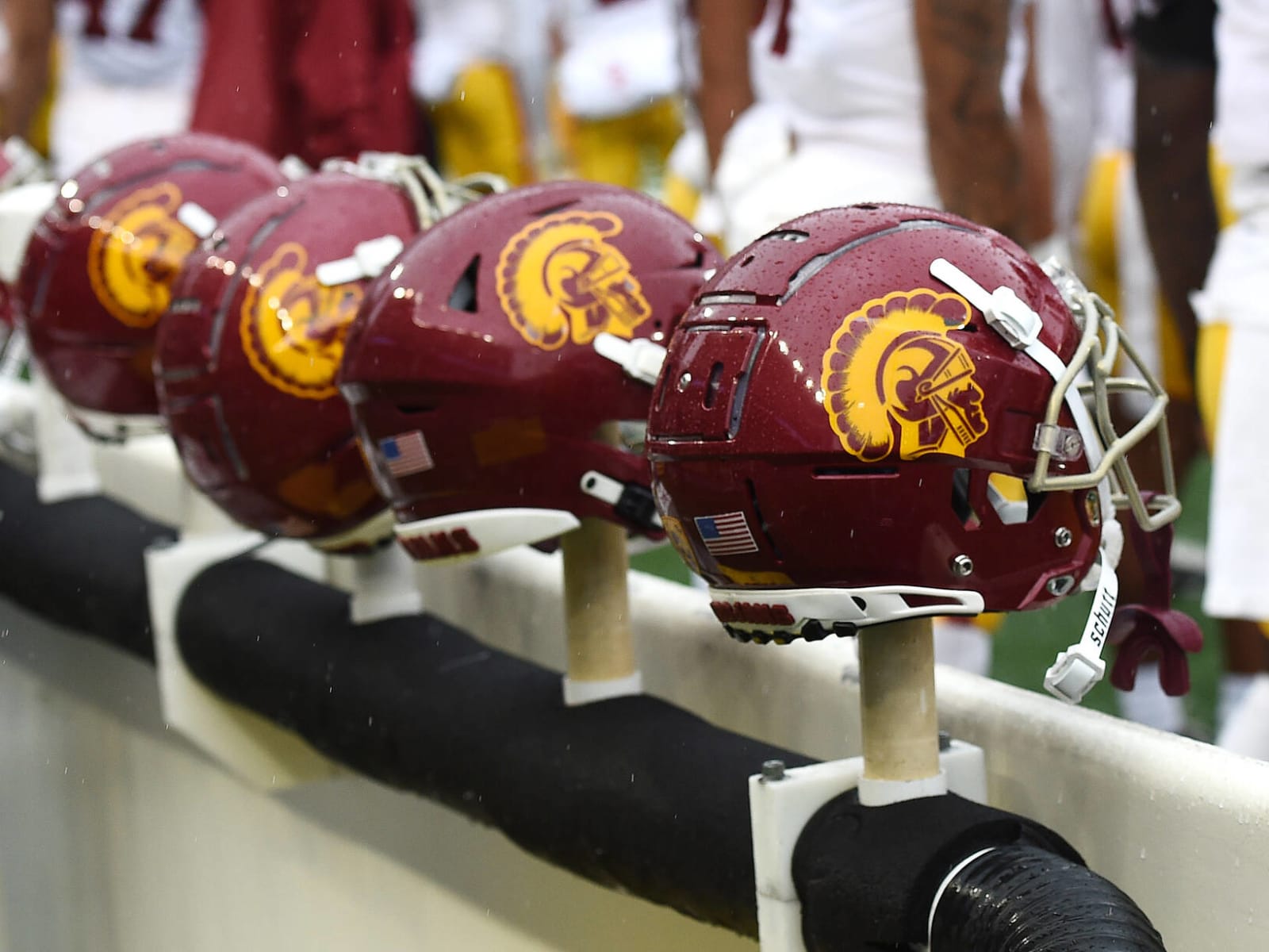 USC asst. coach Dave Nichol dies of cancer at 45 | Yardbarker