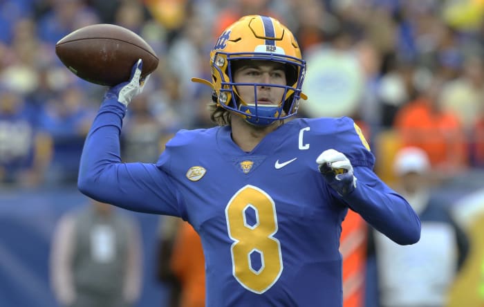 College football midseason bowl projections - latest sports news **Fiesta Bowl: Pittsburgh vs. Notre Dame, Jan. 1, Glendale, Ariz.