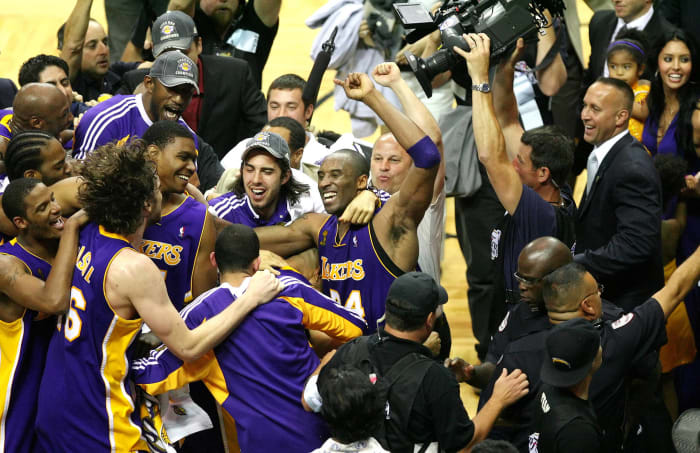 Kobe Bryant's 40 greatest moments - latest sports news Clinches first NBA Championship without Shaq