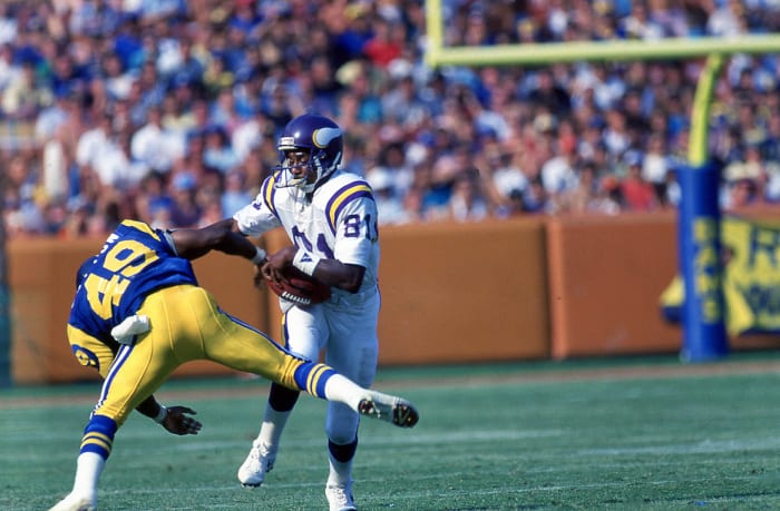 1985: Anthony Carter completes 36-game year in Minnesota