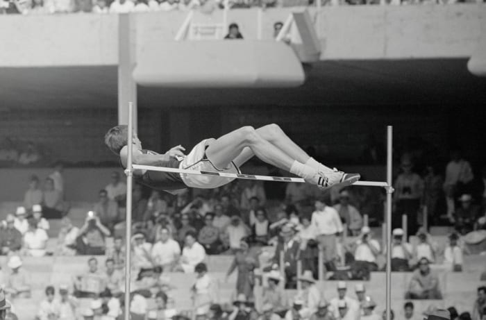 Fosbury "flops" to gold (1968)