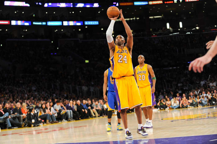 Kobe Bryant's 40 greatest moments - latest sports news Shooting free throws with a torn Achilles