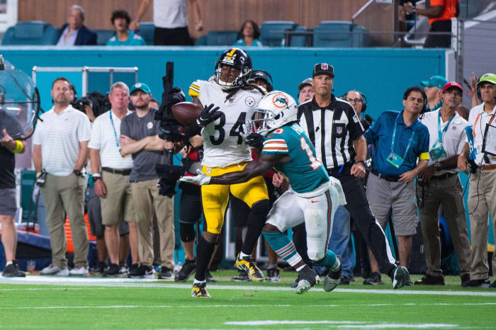 Steelers defense submits unusual showing