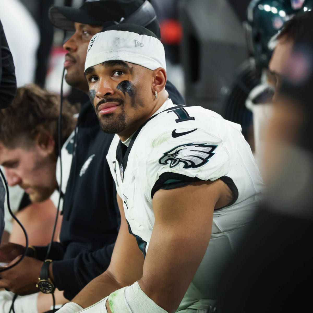 Eagles legend opens up about leadership of QB Jalen Hurts | Yardbarker