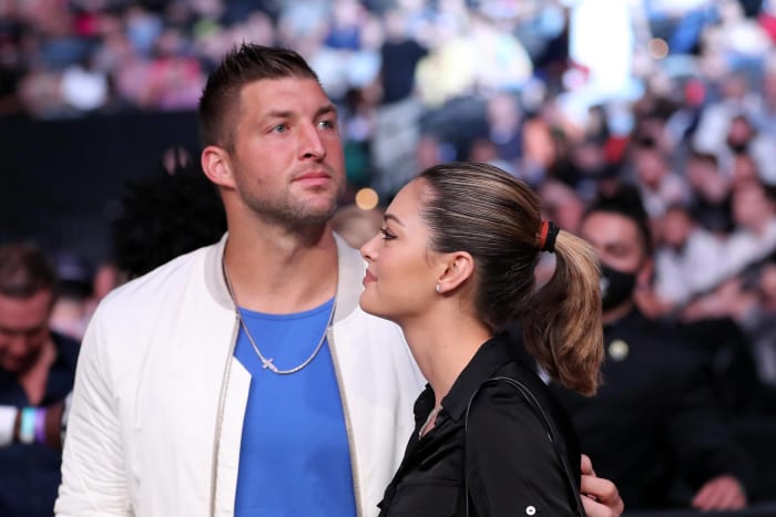 Tim Tebow: Career retrospective - latest sports news Life outside of football