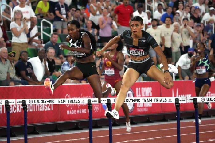 400-meter women's hurdles: Sydney McLaughlin (USA) vs. Dalilah Muhammad (USA)