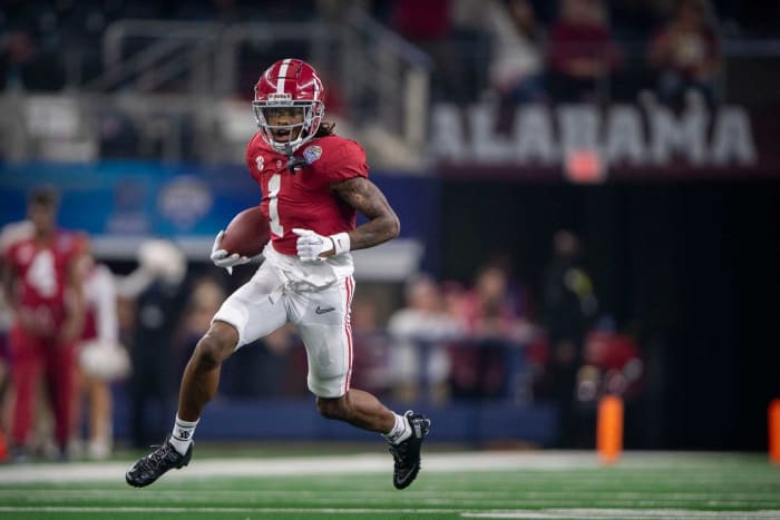 Draft simulado de la NFL de primera ronda de 2022 13 Cafés de Cleveland: Jameson Williams, WR, Alabama