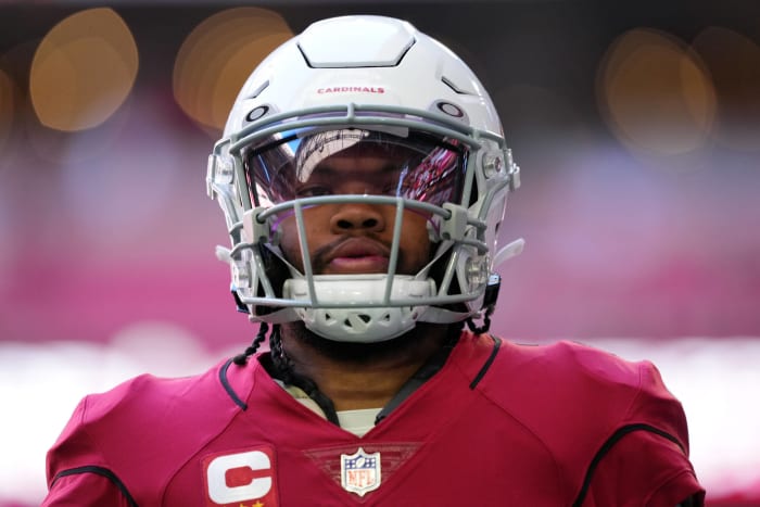The most bizarre sports moments of 2022 - latest sports news 7/28/22: Fine print: "Homework clause" humiliates Cardinals, Murray