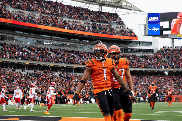 Chase submits all-time receiver day to ignite Bengals