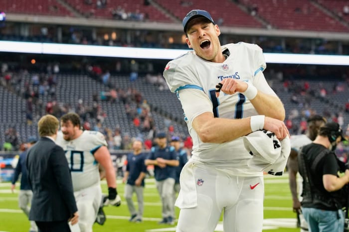 Ryan Tannehill's escape sets up Titan playoff reignition