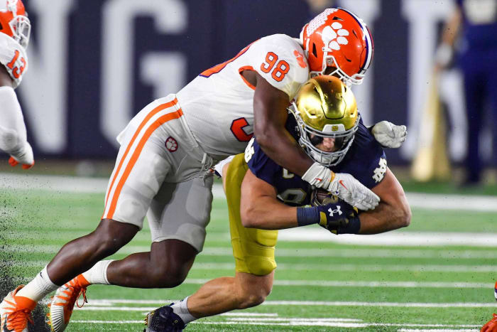 First-round NFL mock draft: Four QBs in the top 10 - latest sports news Philadelphia Eagles (via Saints): Myles Murphy, DE, Clemson