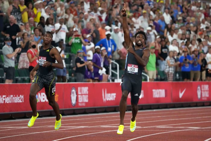 Men's 200 meters: Noah Lyles (USA) vs. Erriyon Knighton (USA)