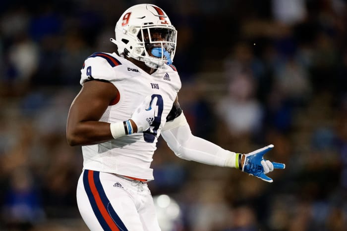 College football midseason bowl projections - latest sports news Boca Raton Bowl: Toledo vs. FAU, Dec. 18, Boca Raton, Fla.