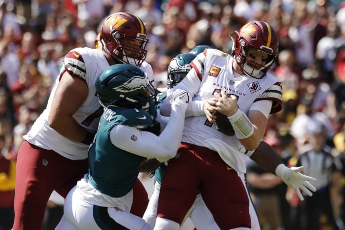 Eagles tee off on Carson Wentz