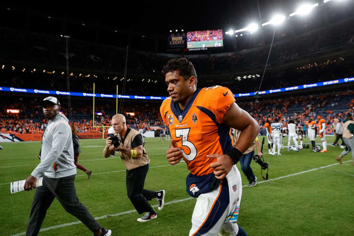 The most bizarre sports moments of 2022 - latest sports news 6/3/22: Russ, cooked: Wilson delivers comically awkward promo