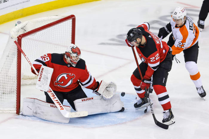 New Jersey Devils: What happens with Mackenzie Blackwood?