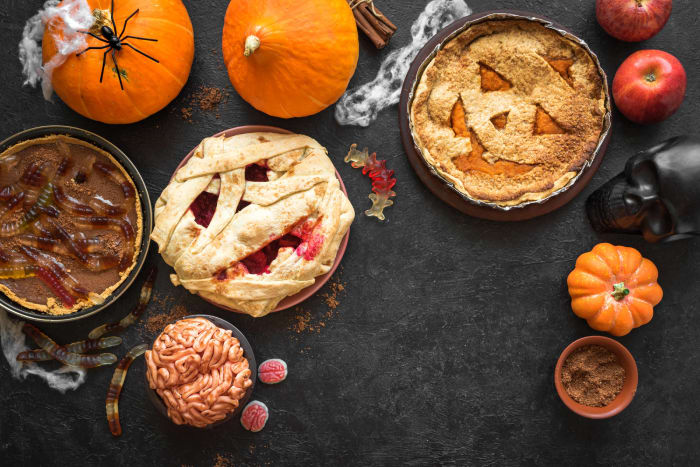 20 spooky & scrumptious Halloween dessert recipes | Yardbarker
