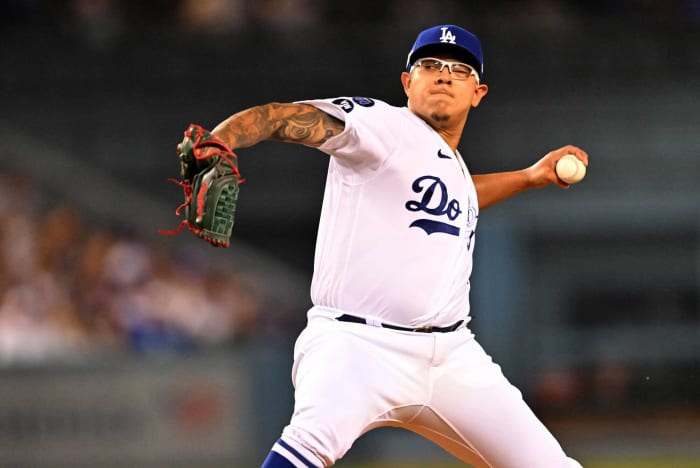 Temporada 2022 de la MLB: los 20 mejores y menos exitosos 17 Sobresaliente: Julio Urias, SP, Dodgers