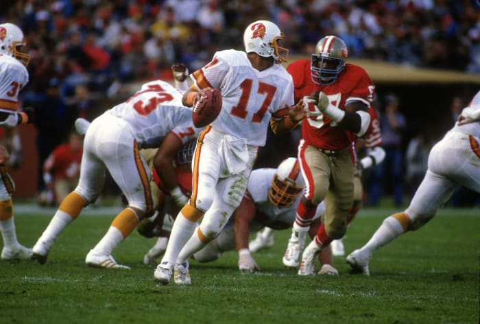NFL QBs who have started for five or more teams - NewsOpener Steve DeBerg