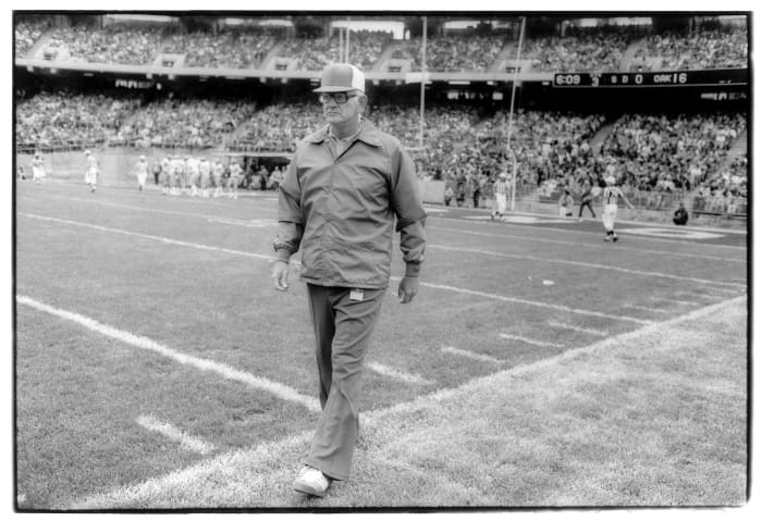 College football coaches who should have stayed in school - NewsOpener Tommy Prothro