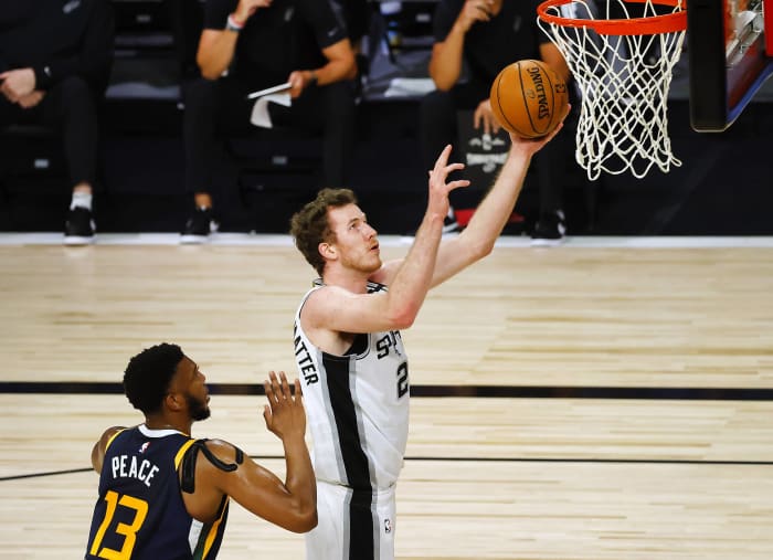 Detroit Pistons: Jakob Poeltl (9)