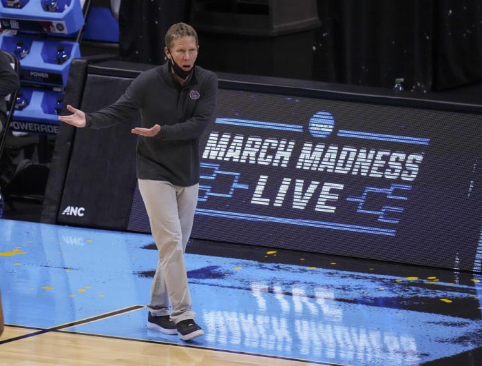How much longer will these coaching and front office legends stay on the job? 11 Mark Few