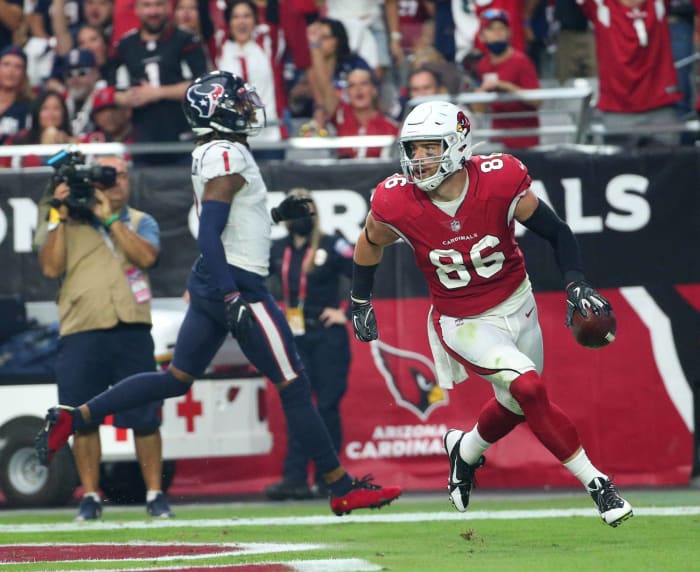 Zach Ertz poised to snap generational TE swoon?