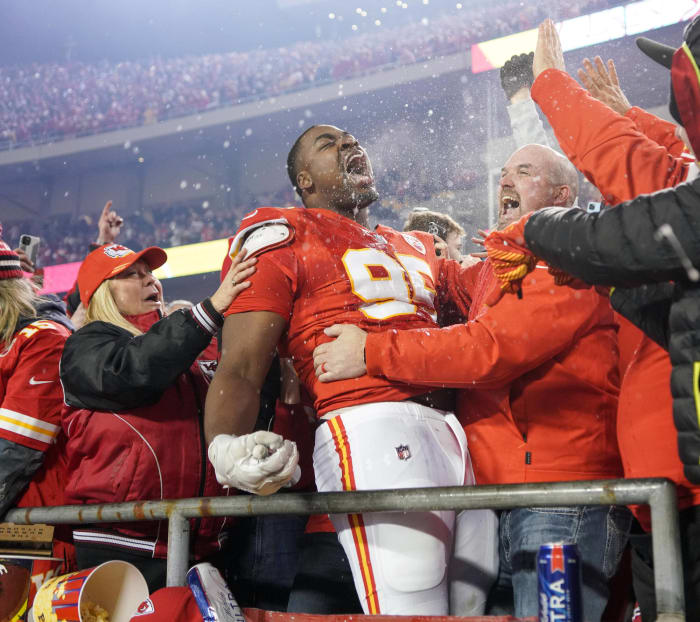 Ranking the NFL's pass-rushing units - NewsOpener Kansas City Chiefs