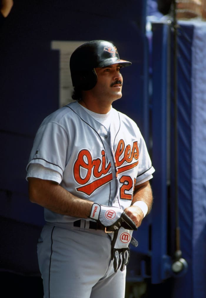 Rafael Palmeiro (1,835)