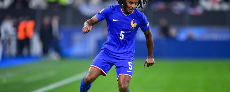 Arsenal has already held talks over signing Barcelona man