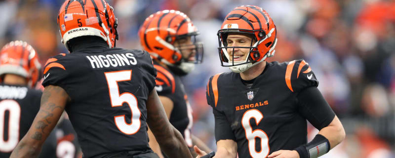 Bengals Place Exclusive Rights on Two Players