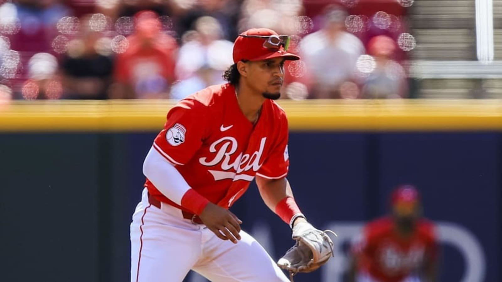 Cincinnati Reds not Expected to Tender Veteran Santiago Espinal This Offseason | Yardbarker