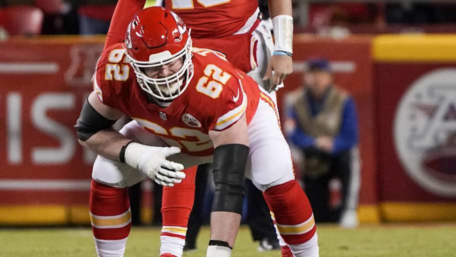 Details of Chicago Bears' trade for Chiefs All-Pro guard Joe Thuney revealed | Yardbarker