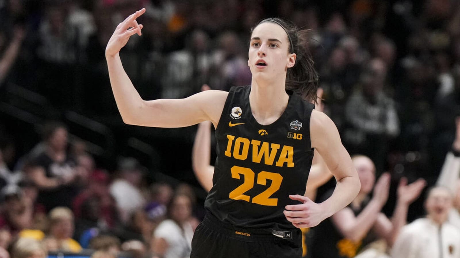 Caitlin Clark leads Iowa to massive upset win over South Carolina ...