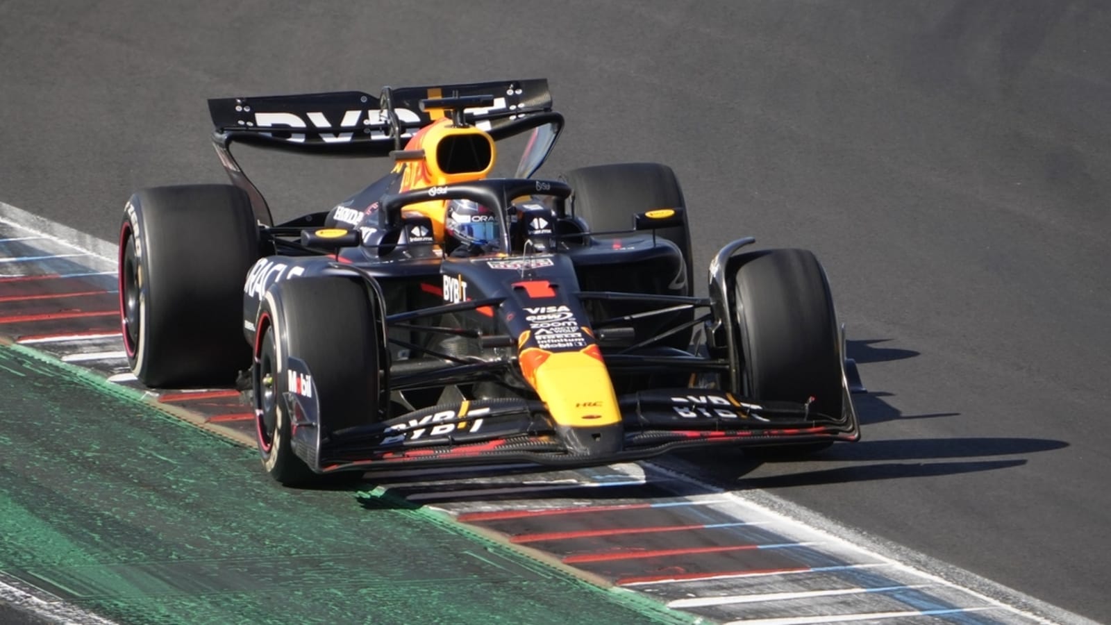 F1 leader Max Verstappen facing Sao Paulo grid penalty | Yardbarker