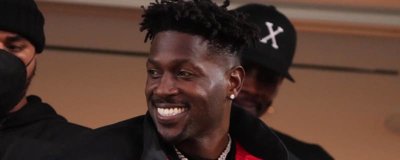 Would WR Antonio Brown be a good fit for Bears?