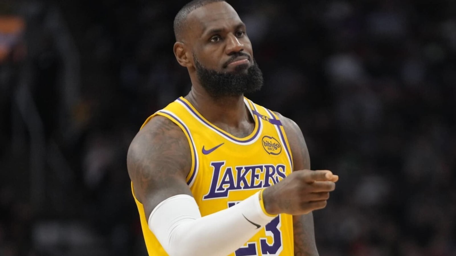 LeBron James Reacts To Lakers Shock 105-113 Loss To Pistons | Yardbarker