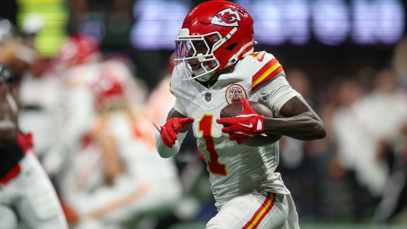 Chiefs Coach Issues Ominous Xavier Worthy Warning | Yardbarker