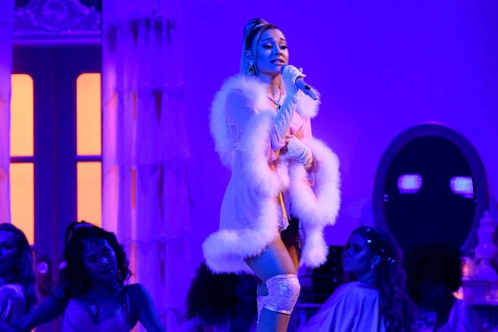 "7 rings"