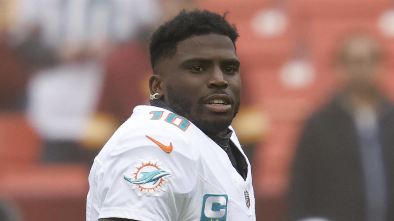 Dolphins give injury update on Tyreek Hill, also lose key starter ...