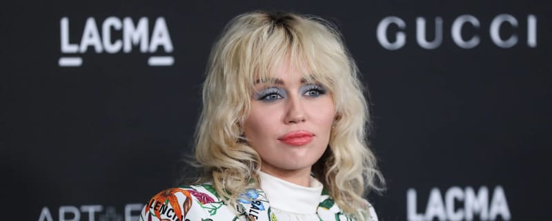 Miley Cyrus teases Pete Davidson about Kim Kardashian romance