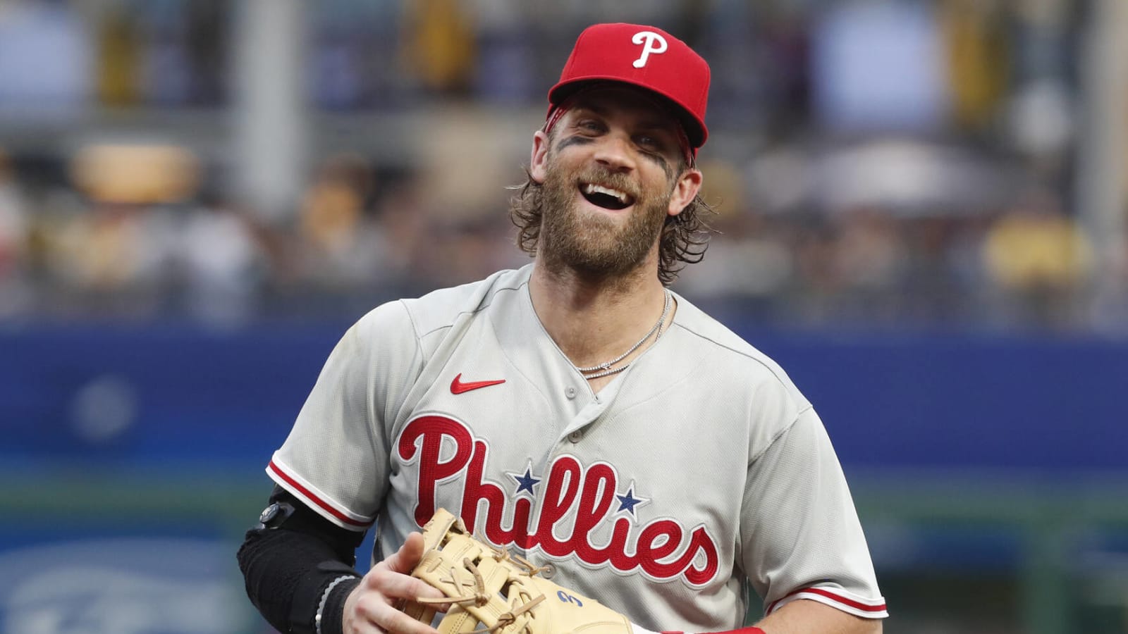 Phillies provide update on Bryce Harper's future in OF | Yardbarker