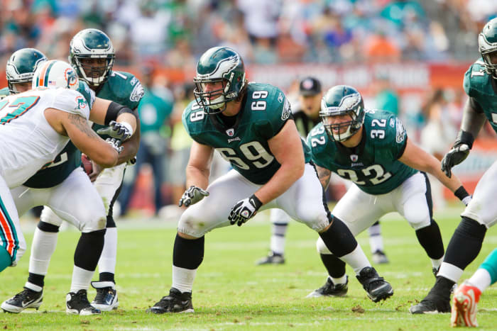 The best NFL free agent signing from every previous offseason - NewsOpener 2011: Evan Mathis, Philadelphia Eagles